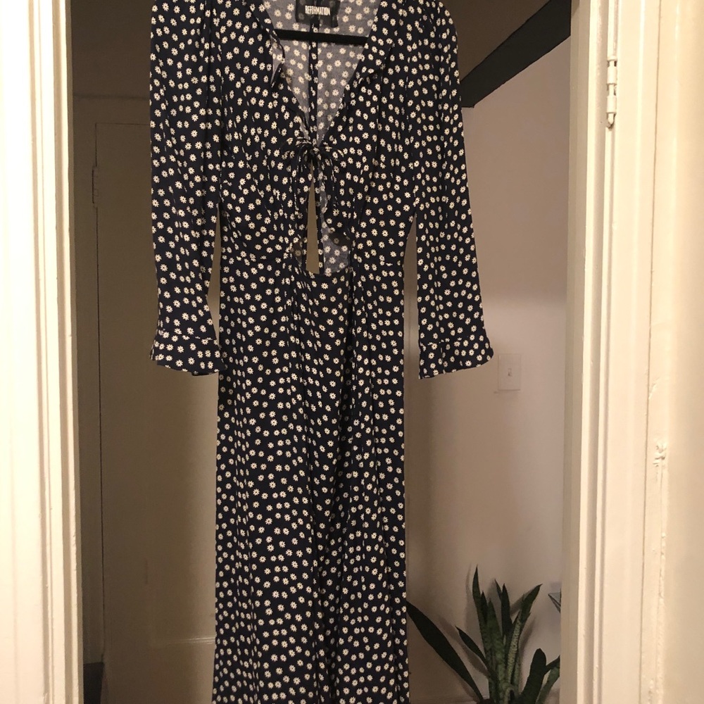 Reformation daisy print cutout ruffle dress navy